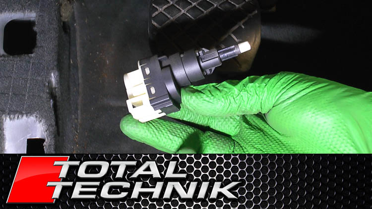 How to Remove Brake Pedal Sensor - Audi A6 S6 RS6 - C5 - 1997-2005